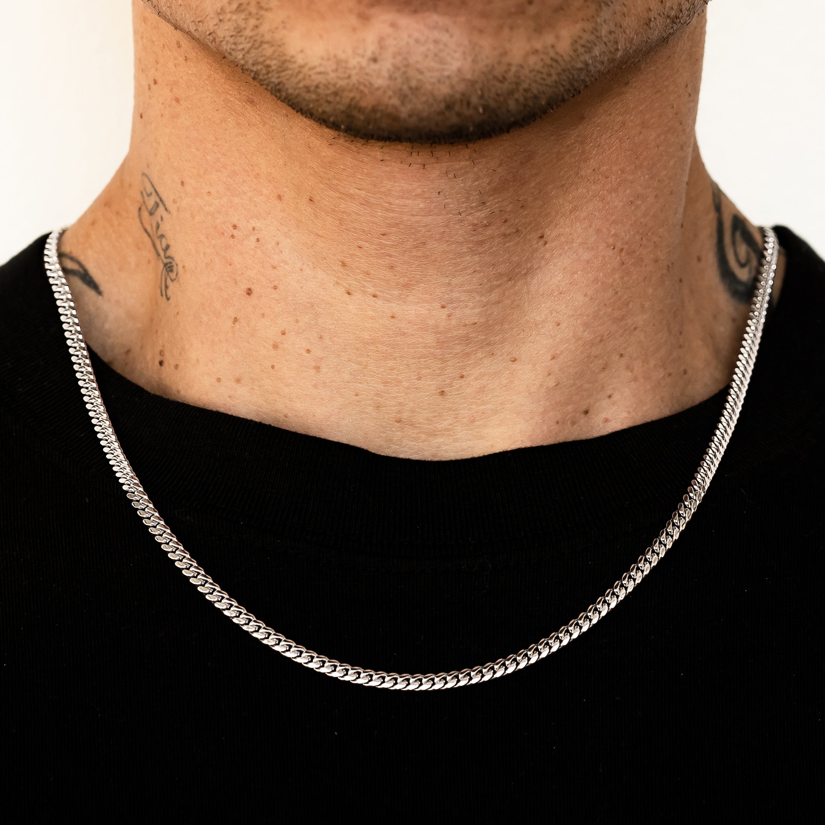 10K White Gold 2mm Diamond-Cut Rope Chain (Solid Links) 16-26 24 10K White Gold 2mm Diamond-Cut Rope Chain (Solid Links) 16-26 24